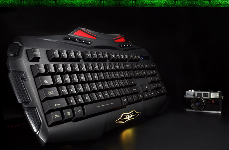 雷技帝龙三色背光游戏键盘