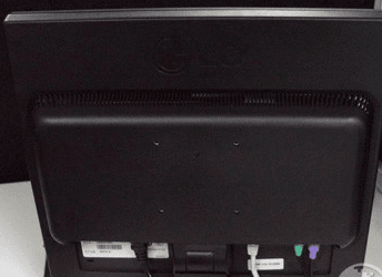 电脑进安全模式黑屏怎么办