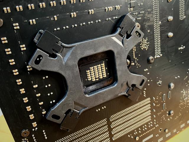 笔记本主板螺丝滑丝_iphone5s主板螺丝怎么拆_主板没有螺丝