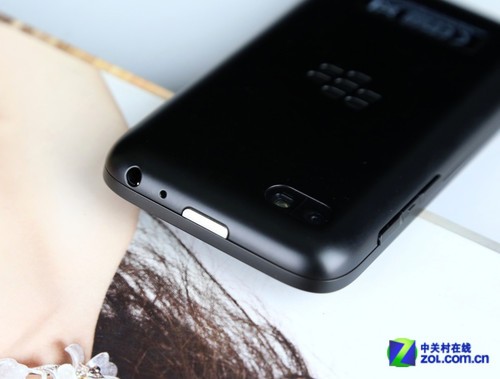 触摸屏+QWERTY键盘 BB10系统黑莓Q5图赏 