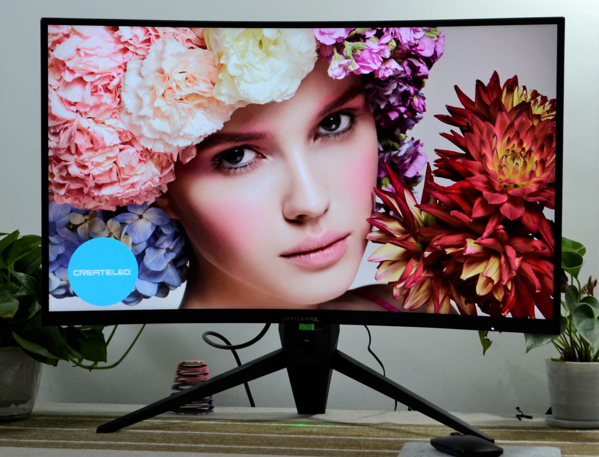 小米4屏幕亮但不显示_显示器亮色温不均_色温器