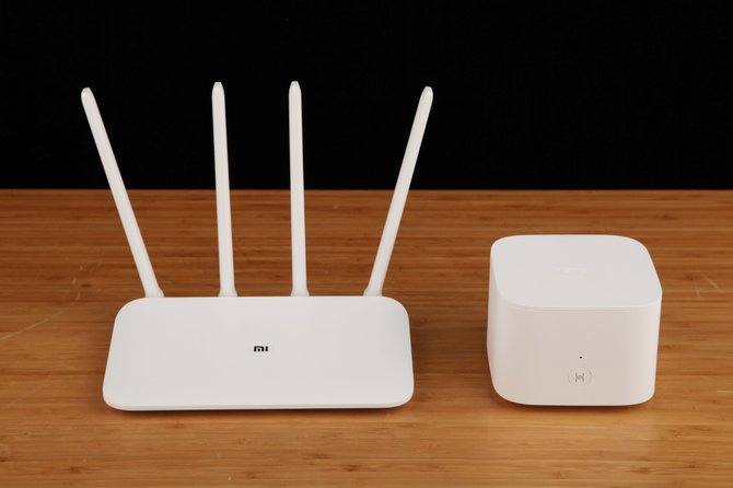 荣耀路由2S和小米路由器4哪个好