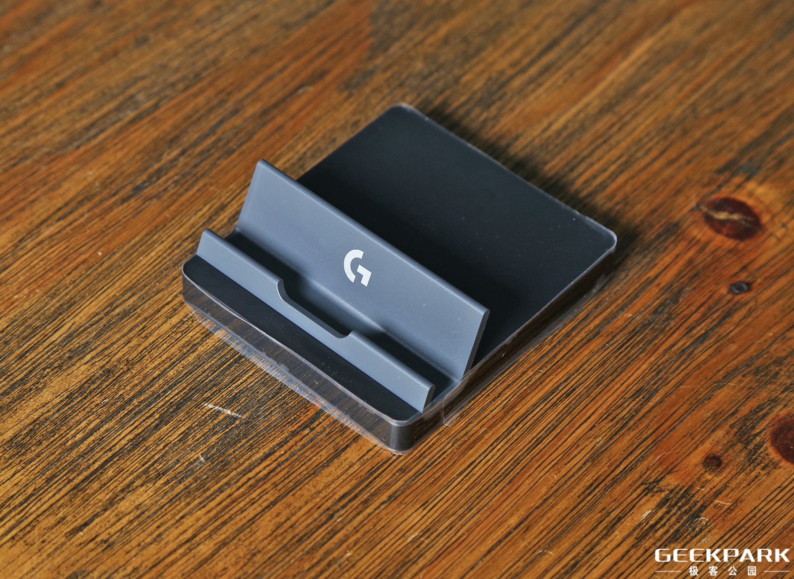 无线键盘鼠标打游戏好用吗