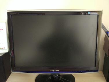 三星24寸显示器分辨率_三星19寸显示器分辨率多少合适_三星22寸显示器最佳分辨率