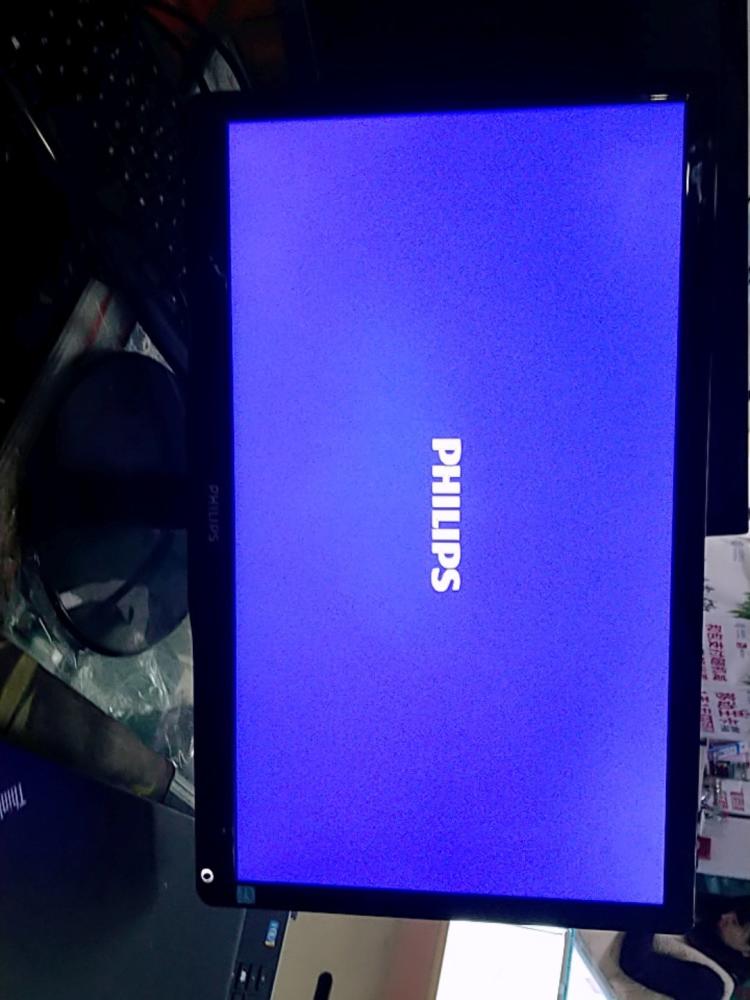 飞利浦和aoc显示器相比哪个好?如何调节亮度?