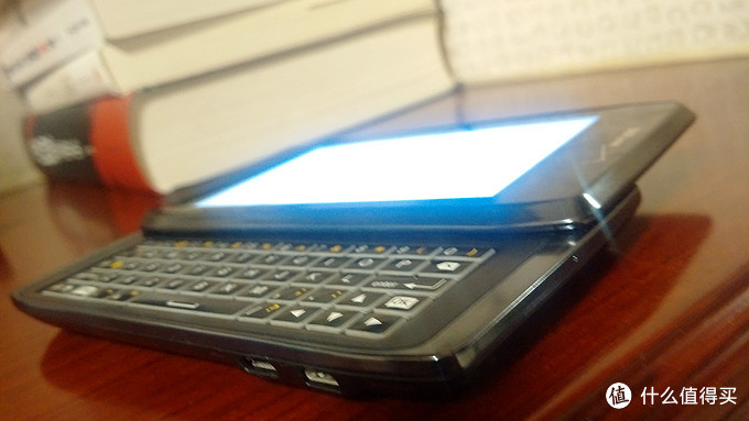 此文祭 逝去的安卓全键盘 和曾经辉煌的摩托罗拉 里程碑（Droid 4）