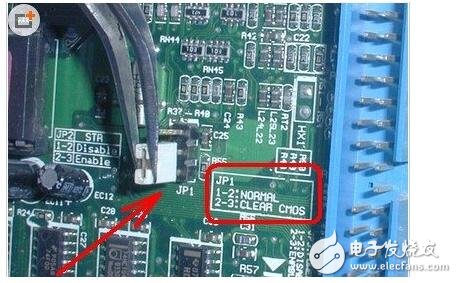 怎样用键盘关机电脑_u盘中病毒了能插电脑吗_电脑插上键盘不能用