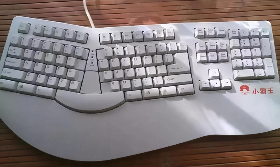 电脑插上键盘不能用_电脑能插几个内存条_怎样用键盘关机电脑