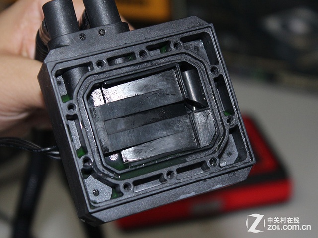 不暴力无真相 Antec一体式水冷惨遭肢解 