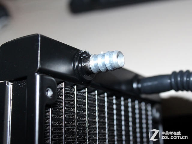 不暴力无真相 Antec一体式水冷惨遭肢解 