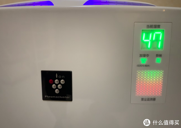 捡斐讯的垃圾，确实都很好用。路由k2t，音箱r1，空气检测仪m1，电视盒子n1