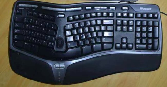 人体工程学键盘