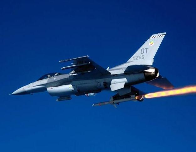 显卡核弹gif_gtx显卡爆炸gif_显卡核爆炸gif