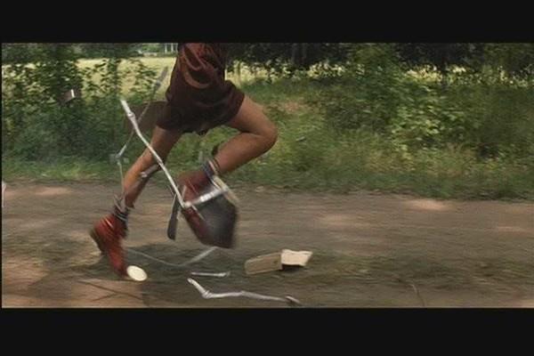 电视机是更大更便宜 但真的做不了显示器