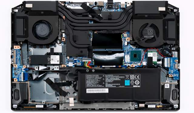 机箱硬盘安装图解_机箱风扇安装图解_机箱主板安装图解