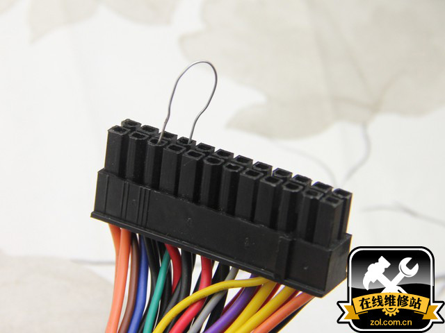 不看准抓瞎 电脑点不亮该如何逐一排查 