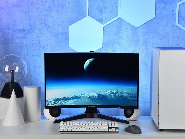 梦想家曲面显示器