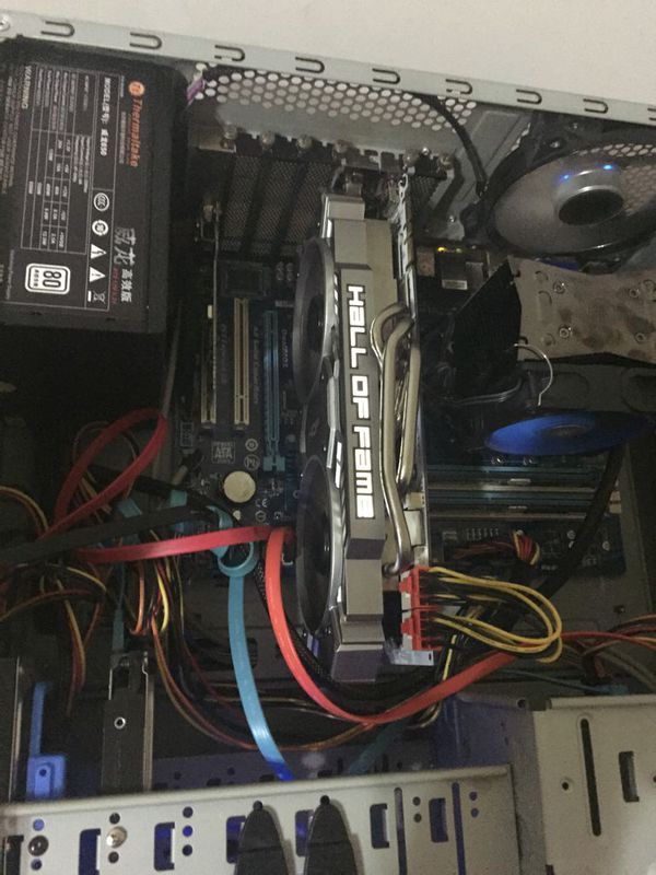 显示器超频黑屏_显示器超频黑屏怎么办_amd处理器自动超频黑屏