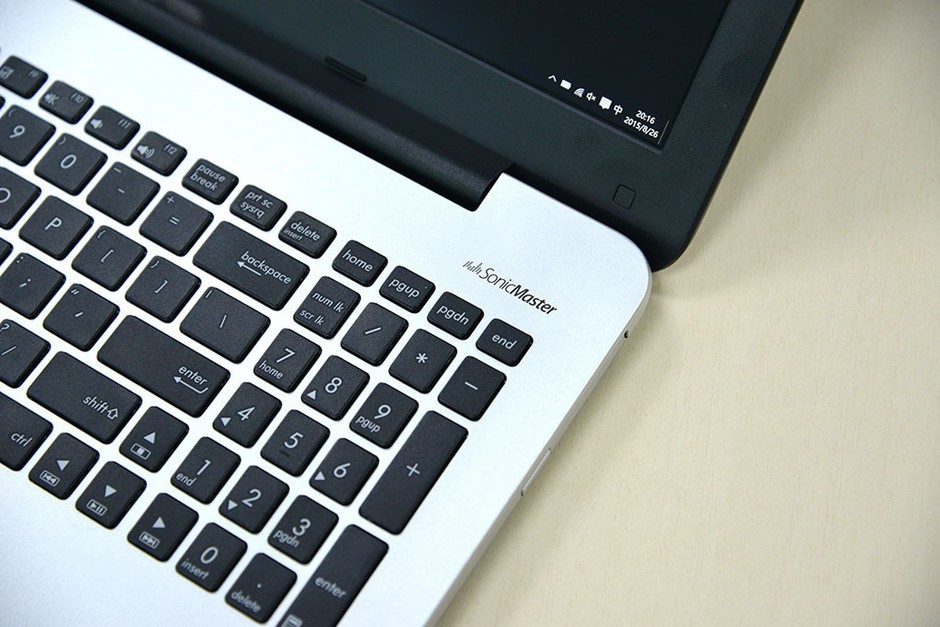 显示器超频黑屏