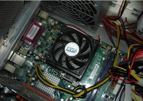 怎么看cpu温度和显卡温度_cpu温度跟系统有关系吗_cpu温度跟系统有关系吗