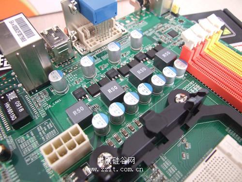 支持AM3 台系760G主板能开核才卖399