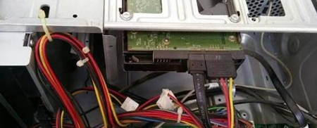 显示器无信号输入