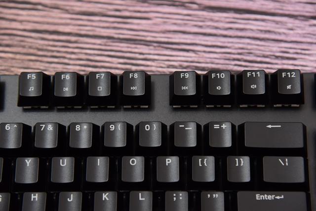 键盘亮了灯显示器不亮怎么回事啊_电脑开机显示器不亮键盘不亮_台式机键盘灯不亮