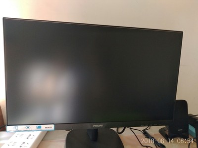 融乐显示器和飞利浦好吗?