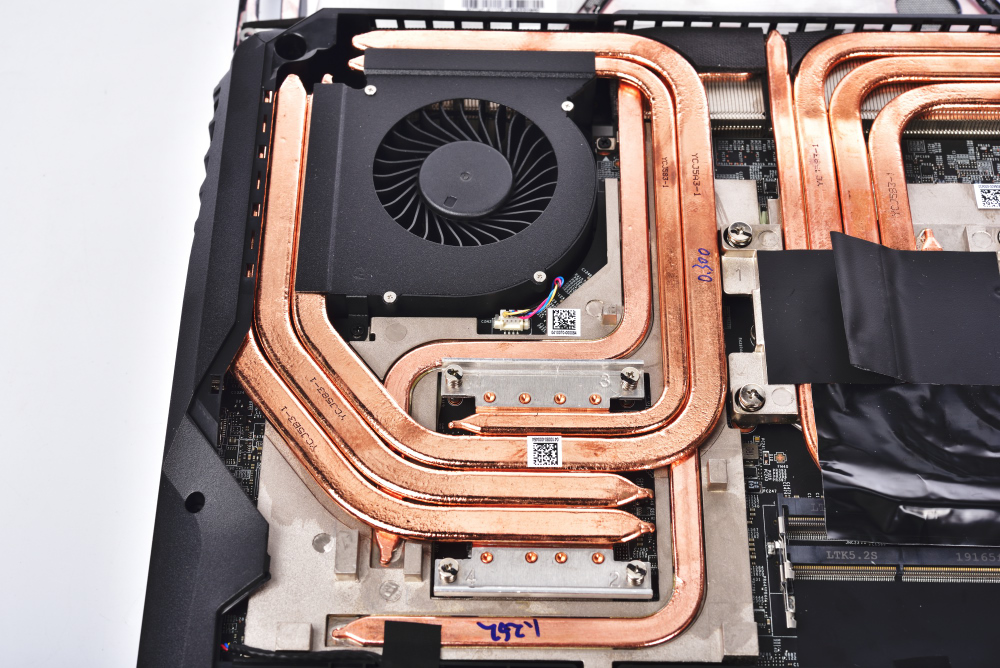 主板北桥散热_主板南桥北桥温度高_主板北桥温度高