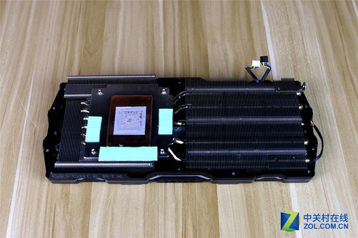 公版显卡好还是非公版