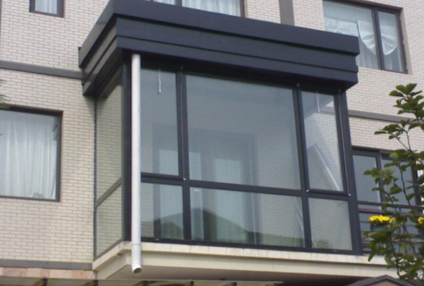 显示器钢化玻璃好吗