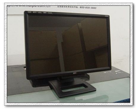 网吧好选择 HPC LWT950钢化玻璃显示器 