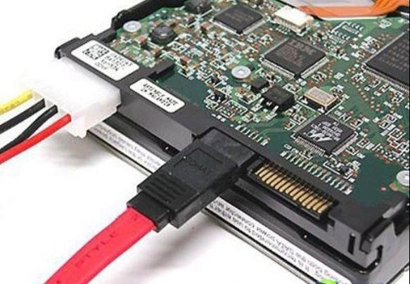 ssd固态硬盘 长亮红灯_带呼吸灯的固态硬盘_移动固态硬盘为什么灯有亮读取不了系统