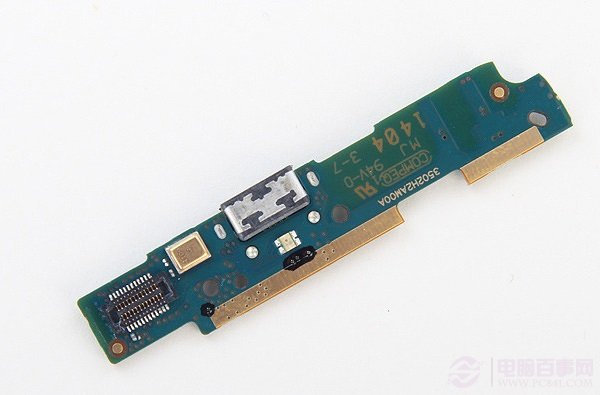 图为红米1S底部小主板特写