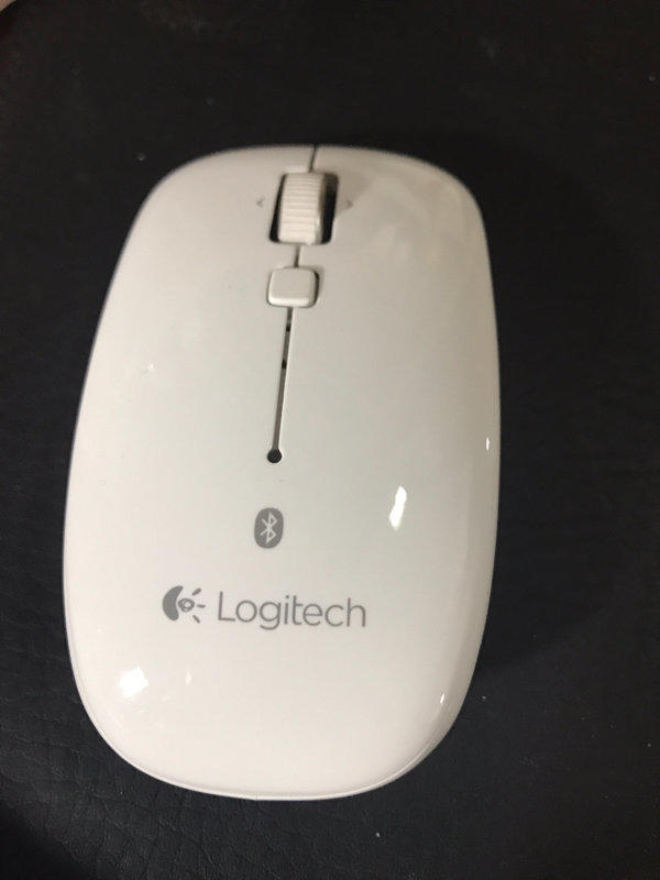 m558鼠标mac配对方法：罗技蓝牙M558鼠标连过一次电脑后又连不上了