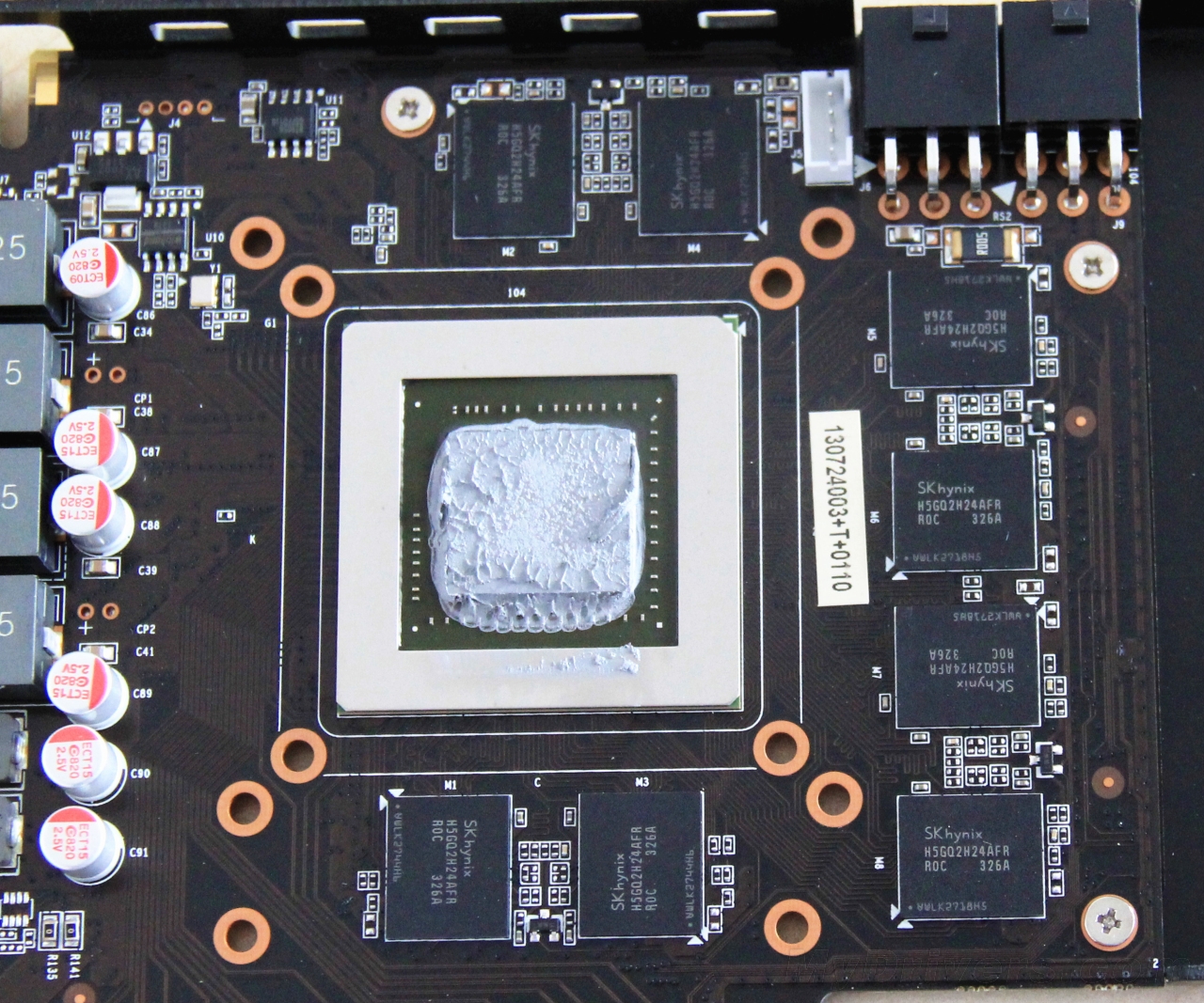 核心频率 显存频率_显存频率和核心频率_显卡主要是看核心频率 还是看 显存容量 1g跟2g