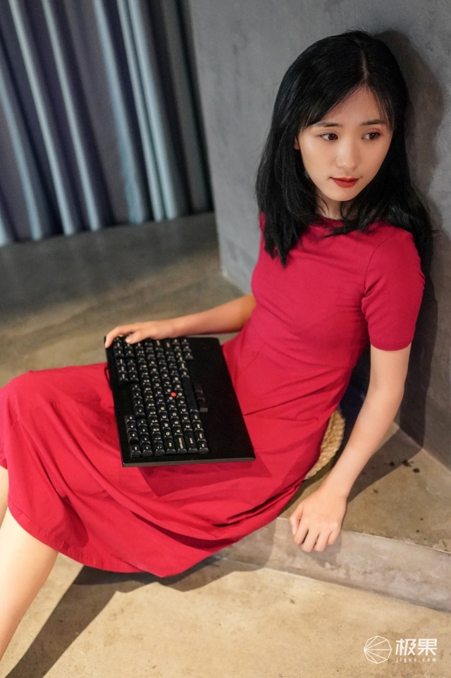 小红点机械键盘