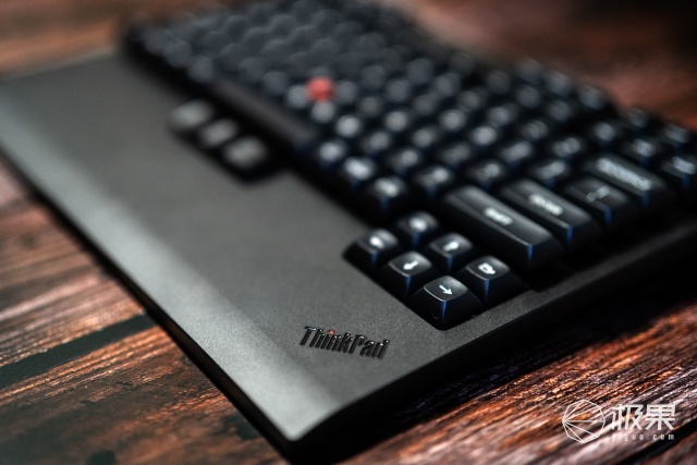 小红点机械键盘