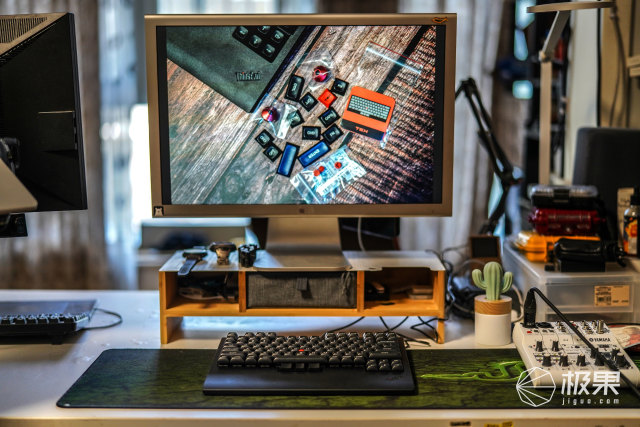 小红点机械键盘