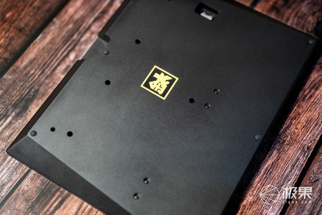 小红点机械键盘