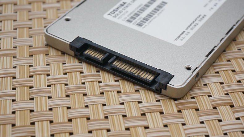 东芝 x300硬盘_东芝硬盘检测 软件_东芝硬盘安装