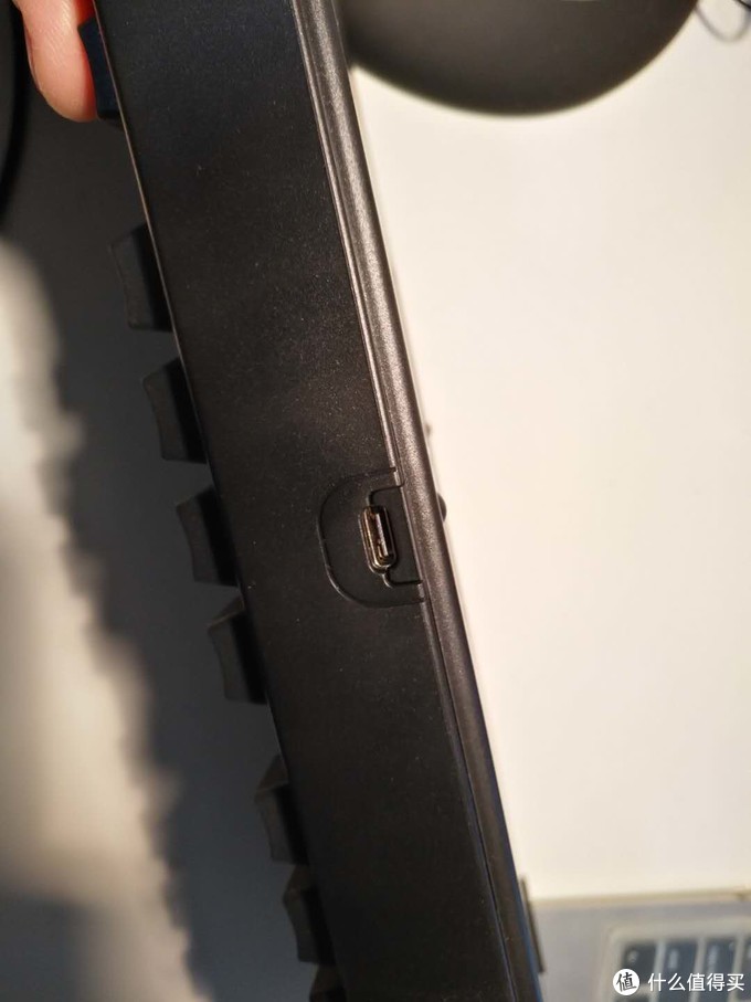 双模键盘,是噱头还是革命?评GS87-D蓝牙双模版樱桃轴机械键盘