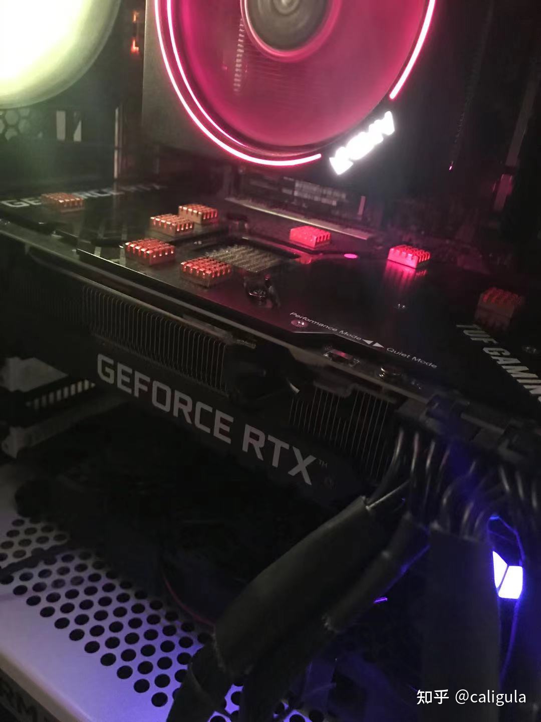 显卡背板加散热风扇