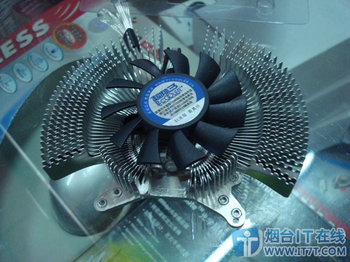 cpu风扇怎么调节转速_显卡 2风扇 换 3风扇_蓝宝石显卡调节风扇