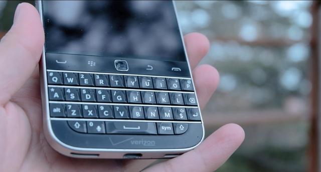 全键盘手机有哪些_苹果平板电脑迷你4有键盘吗_诺基亚有键盘手机