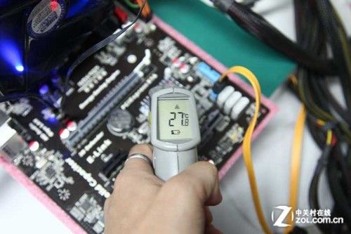 cpu主板温度过高_主板温度比cpu高20度_主板导致cpu温度高