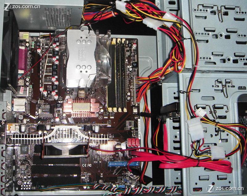 主板温度比cpu高20度_主板导致cpu温度高_cpu主板温度过高