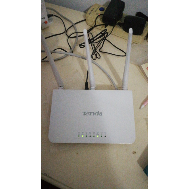 无线路器天线并一起_路由器天线怎么摆最好_双摆防舞器的安装