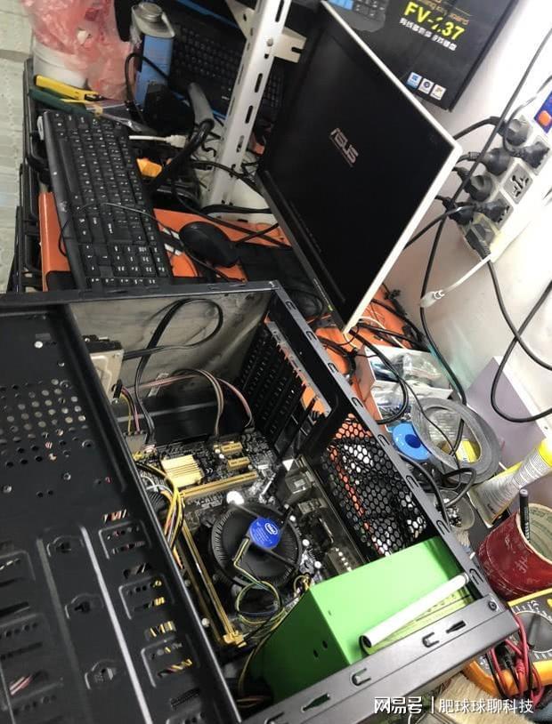 开机键盘不亮 自检不亮_开机显示器灯不亮_华硕笔记本电脑x42j,开机没有反应,灯也不亮