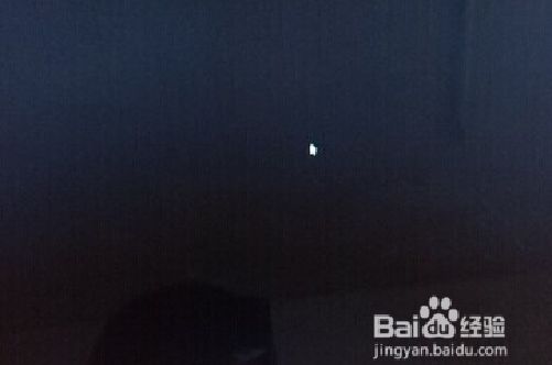 电脑屏幕黑屏只有鼠标_win7电脑黑屏只有鼠标_电脑黑屏只有鼠标可以动